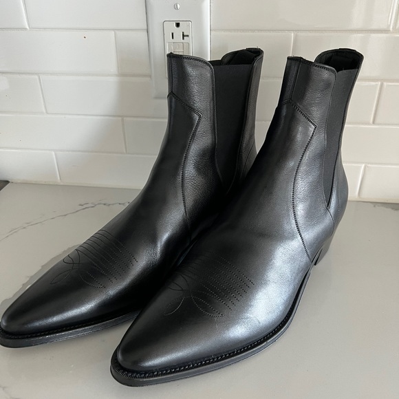 CELINE Men’s Chelsea Boot - Picture 5 of 7
